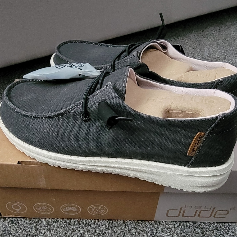 NWT! Hey Dude Wendy - 6 - Picture 4 of 4